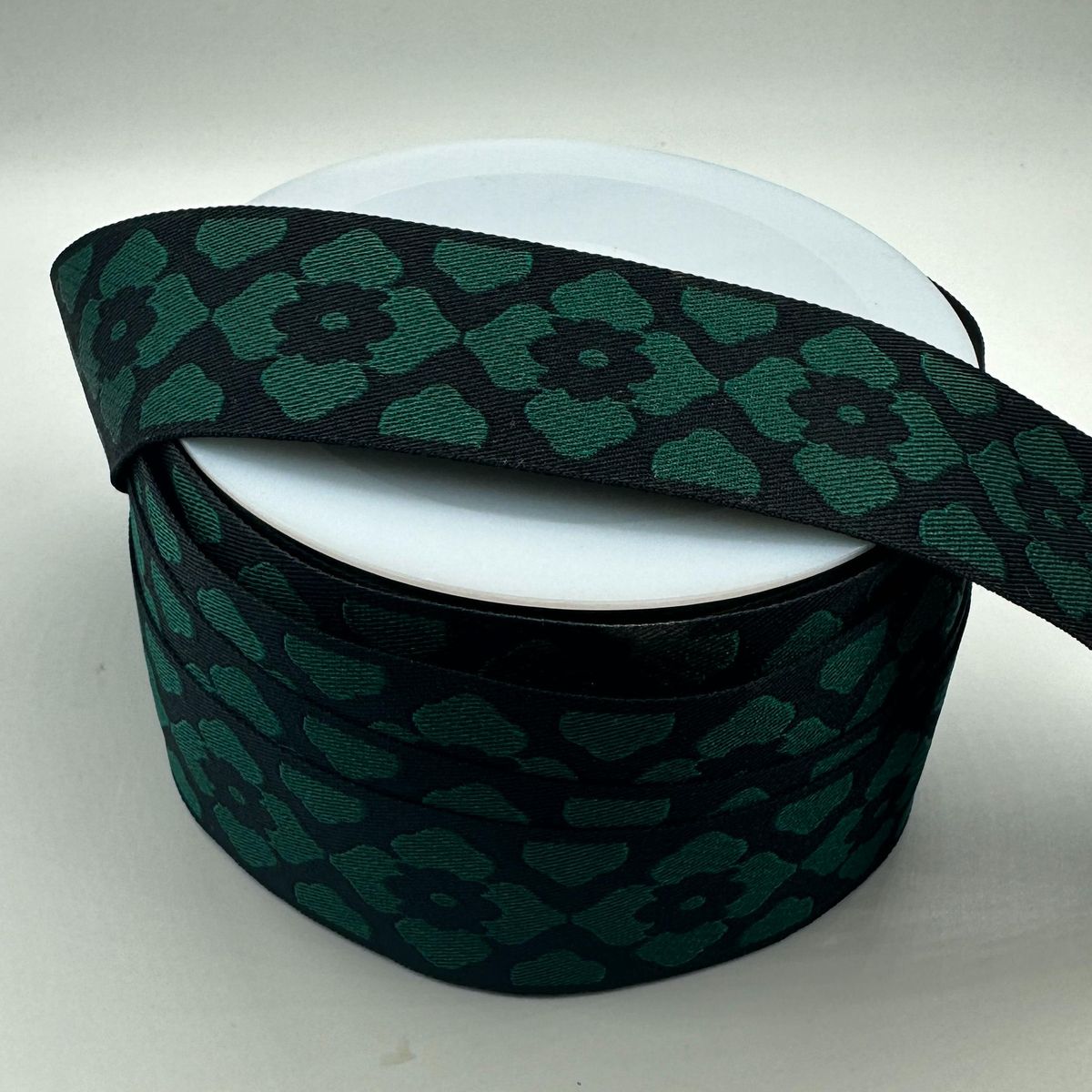 Bånd, blomst, grønn