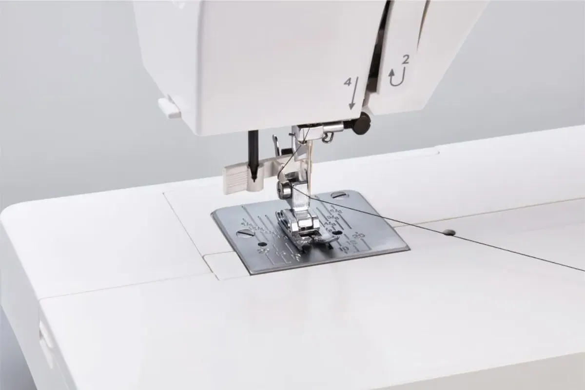 LIMITED EDITION! Janome 1522, Blue Grey + trykkfotsett og symønster